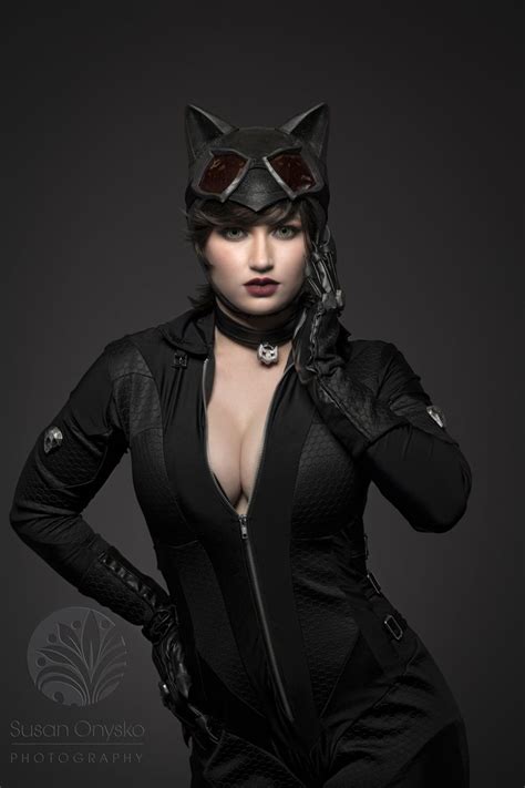 Arkham City Catwoman | Catwoman, Arkham city, Studio portraits