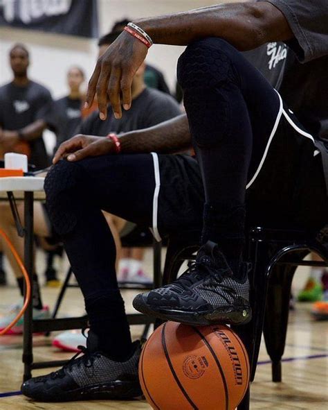 Watch: Kyrie Irving shows off Anta sneakers following Nike split