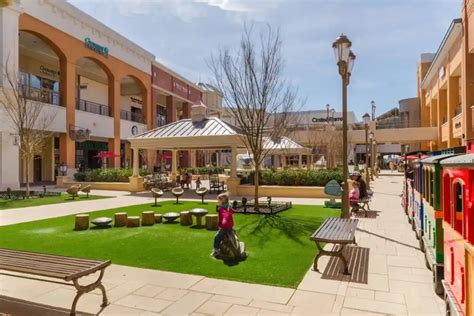 Short pump town center: Hours, Directory, and Store - USA malls