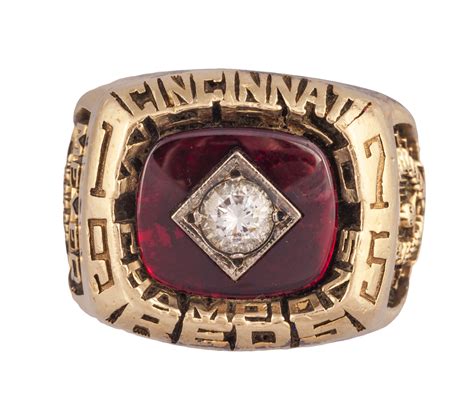 Lot Detail - 1975 Cincinnati Reds World Series Ring