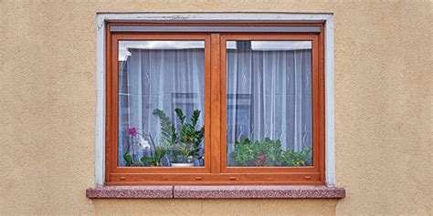 5 Must-Know Wooden Window Frame Facts | AIS Glasxperts