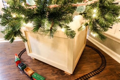 DIY Christmas Tree Box Stand- easy woodworking plans!