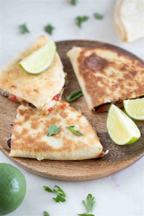 Vegan Quesadilla - Simple Vegan Blog