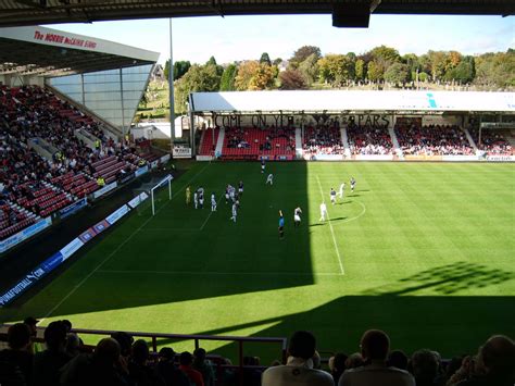 Lifted Over The Turnstiles: Scotland's Football Grounds In The Black & White Era