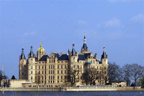 Schweriner Schloss Stock Photo | Adobe Stock