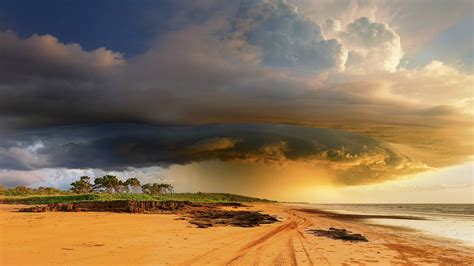 Tropical storm in Australia wallpapers and images - wallpapers ...