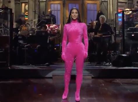 Kim Kardashian Hosts ‘SNL’ in Head-to-Toe Pink – Footwear News