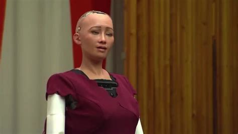 Humanoid robot 'Sophia' makes surprise appearance at United Nations to ...