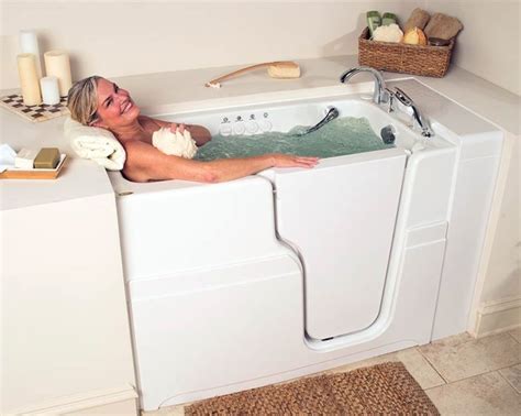 Walk-In Bathtubs For Seniors: Here Is What You Need To Know | My Decorative