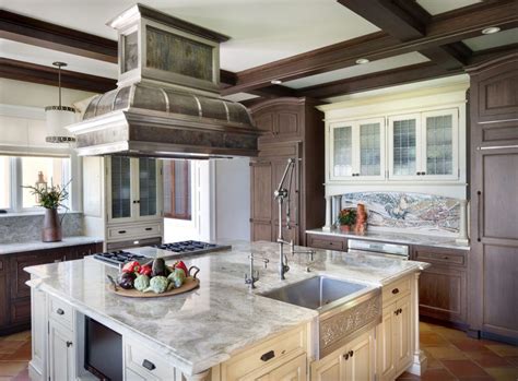 Sink and stove in an island | Kitchen island with sink, Kitchen design, Kitchen island with cooktop