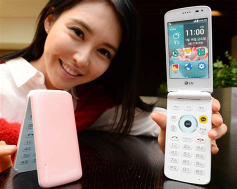 LG ice cream smart flip phone features a three-screen interface