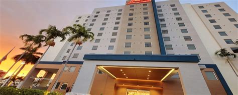 Miami Airport Hotels. Hampton Inn & Suites by Hilton Miami Airport Blue ...