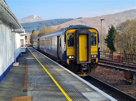 Crianlarich Train Station - Glasgow Transport