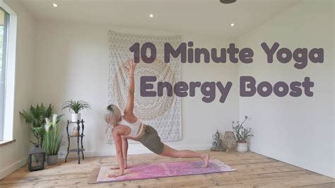 Energy Boost Yoga. 10 Minute Yoga To Wake Up And Energise - YouTube