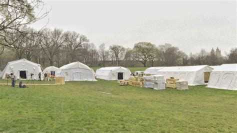 Field hospital for COVID-19 patients set up in Central Park, New York ...