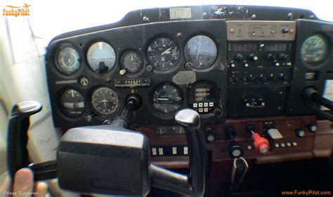 Cockpit of a an old #Cessna 152 that I used to #fly | Cessna, Flight ...