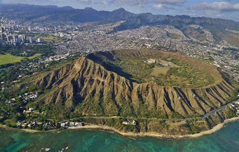 Hike Oahu’s Historic Diamond Head & Visit the New Visitor Center! - Hawaii Attractions