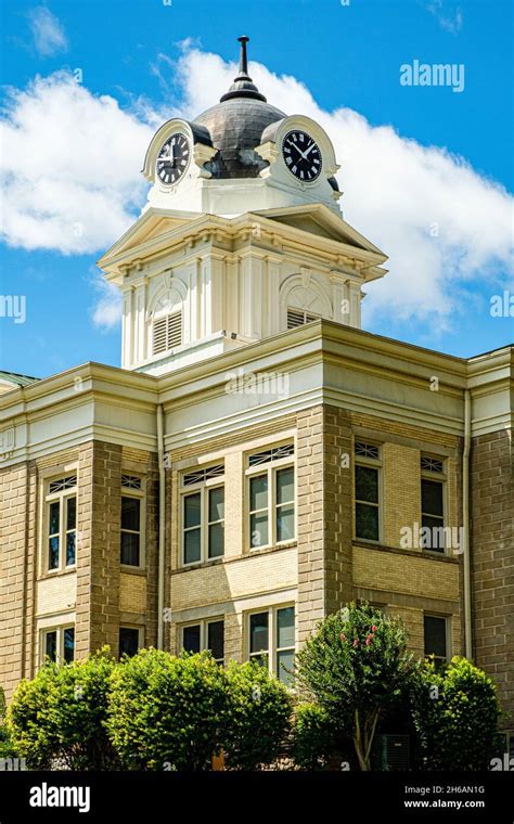 Franklin County Courthouse, Courthouse Square, Carnesville, Georgia ...