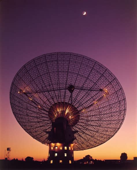 CSIRO Parkes Radio Telescope - Most Beautiful Picture