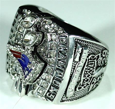 Tom Brady New England Patriots High Quality Replica 2003 Super Bowl XXXVIII Ring | Pristine Auction