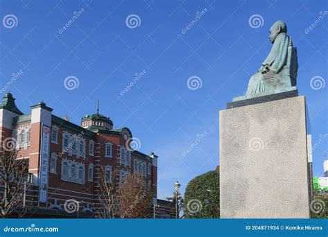 Statue Of Shibusawa Eiichi Which Will Be Featured On 10,000 Yen ...