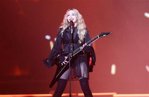 10 Best Madonna Songs of All Time - Singersroom.com