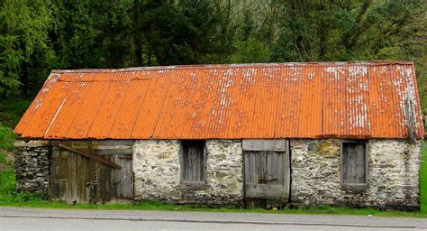 Tin Roof - Rusted | Tin Roof - Rusted - Interesting cottagey… | Flickr