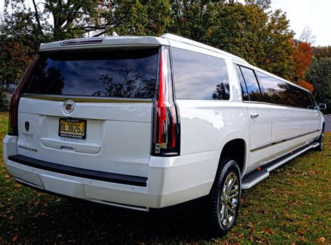 Cadillac Escalade ESV Limo - Cadillac Escalade ESV Limousine Rentals