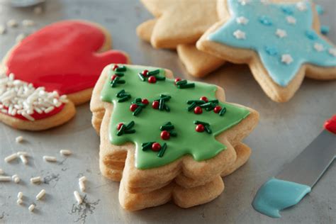 Christmas Sugar Cookies | Recipes | Betty Crocker