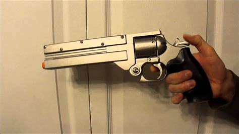 Laughing Reaper: Trigun - Vash the Stampede's Revolver Replica - Action Lovers - YouTube