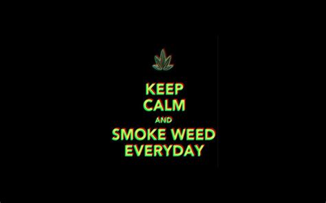 Smoke Weed Everyday Wallpaper