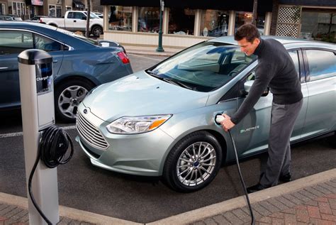 Ford Launches Focus EV Configurator – Get Yours for $39,995