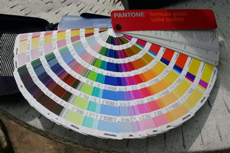 pantone-color-swatch-book - Spectrum Signs and Graphics