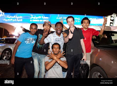 Nightlife Jeddah Saudi Arabia Arabian boys youth Stock Photo - Alamy