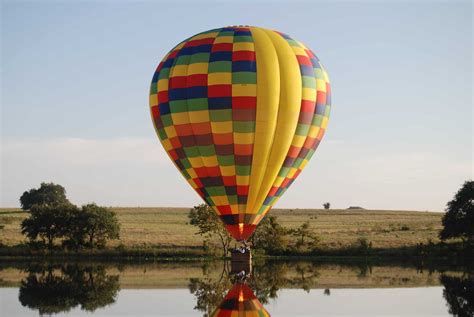 Why does a Hot Air Balloon Float? - Rohr Balloons