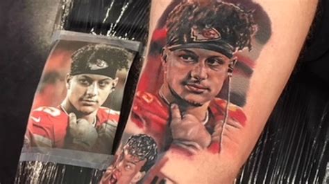 Mahomes Mania heads to the tattoo parlor