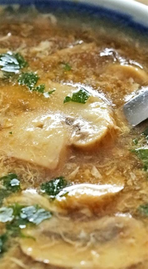 Mushroom Hot and Sour Soup ~ Healthy egg drop soup to warm us up and ...