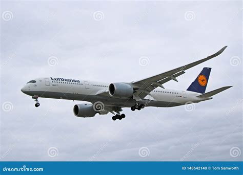 Lufthansa Airbus A350-900 in Older Livery Side View Editorial Image ...