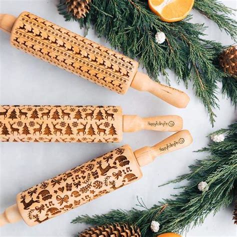 Handmade Wooden Christmas Rolling Pins | Gadgetsin