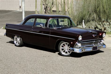 1955 FORD CUSTOMLINE CUSTOM SEDAN