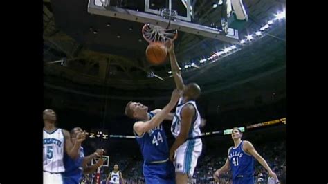 Dirk Nowitzki Dunk