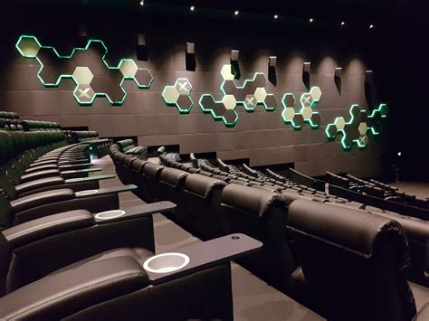 Portfolio | HOYTS - Chadstone Special Decorative Features | Icon Creations Australia