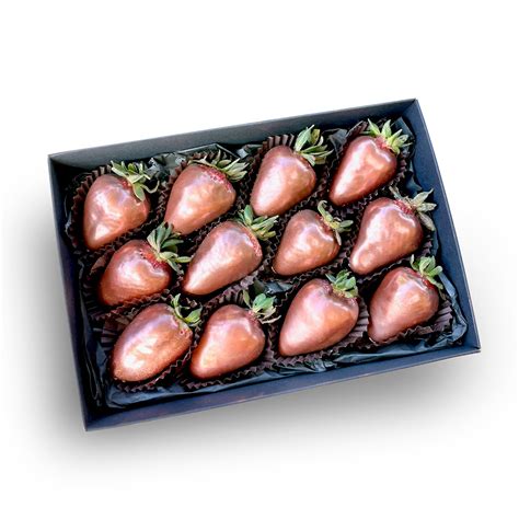 Decadent Chocolate-Dipped Strawberry Box | Gift Hamper | Lunch Bunch