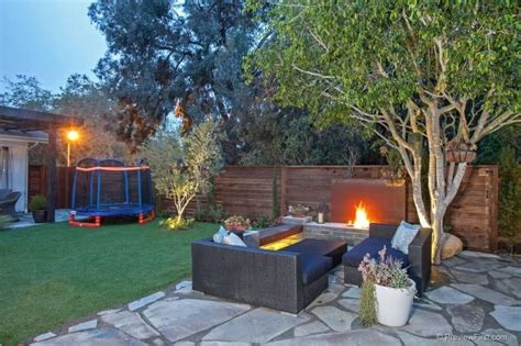 32 Fun Backyard Trampoline Ideas