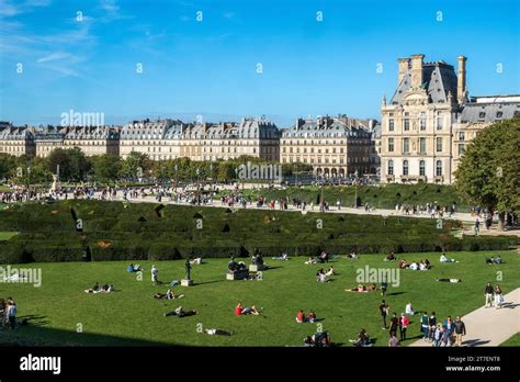 Carrousel du louvre hi-res stock photography and images - Alamy