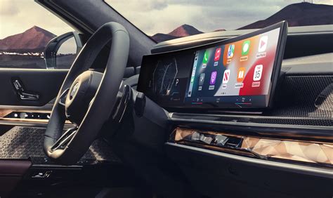 Revolutionizing the Dashboard: BMW's Futuristic Curved Display ...