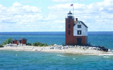 Round Island Light, Mackinack, MI Michigan Outdoors, Harbor Lights ...