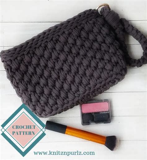 Wristlet purse crochet free pattern - tshirt yarn and crochet patterns