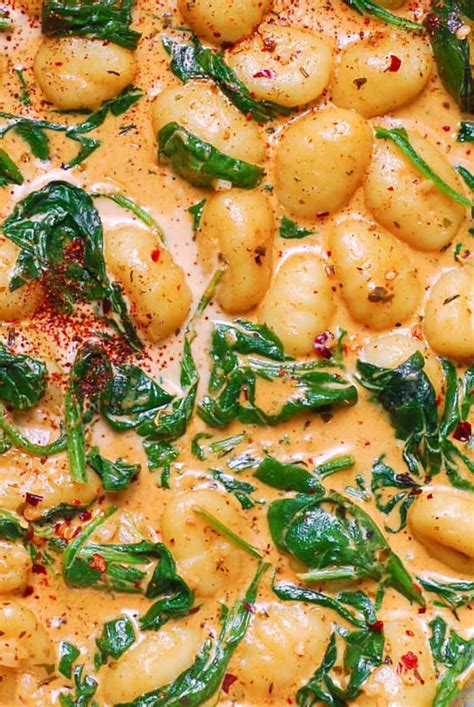 Creamy Spinach Gnocchi (20-Minute, One-Pan Meal) - Julia's Album