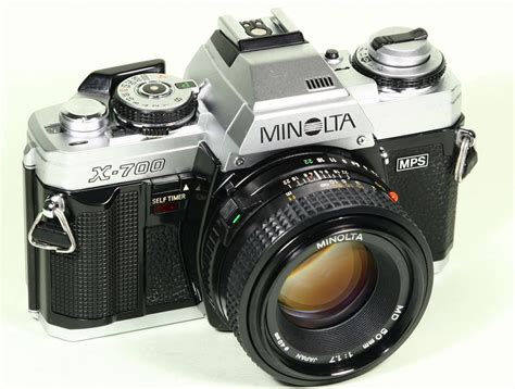 camara-minolta-x-700-analogica-reflex-metal - DSKM s.r.l.